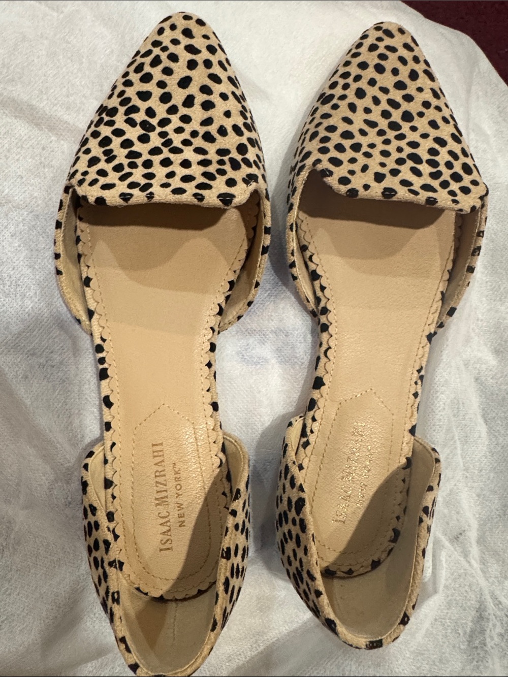 Isaac Mizrahi Beige and Black Spotted D'Orsay Flats - Picture 2 of 5